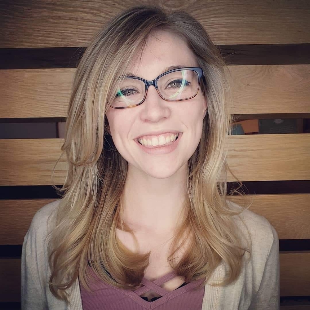 Meet your Posher, Brenna